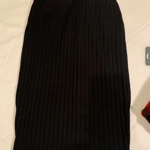 Lång kjol för 50kr - En helt ny kjol för 50kr 