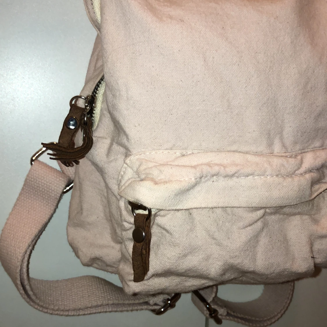 Gullig ryggsäck  - 90