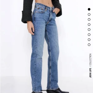 Zara jeans - Snygga mid-waist jeans från Zara. HÖGSTA BUD: 380