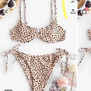 Bikini - En helt oanvänd bikini med lappar kvar och hygienskyddet kvar