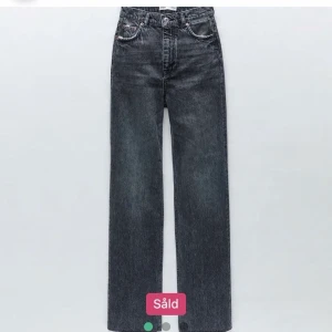 Jeans Zara - Säljer de här jeansen från zara då de var för stora för mig! 