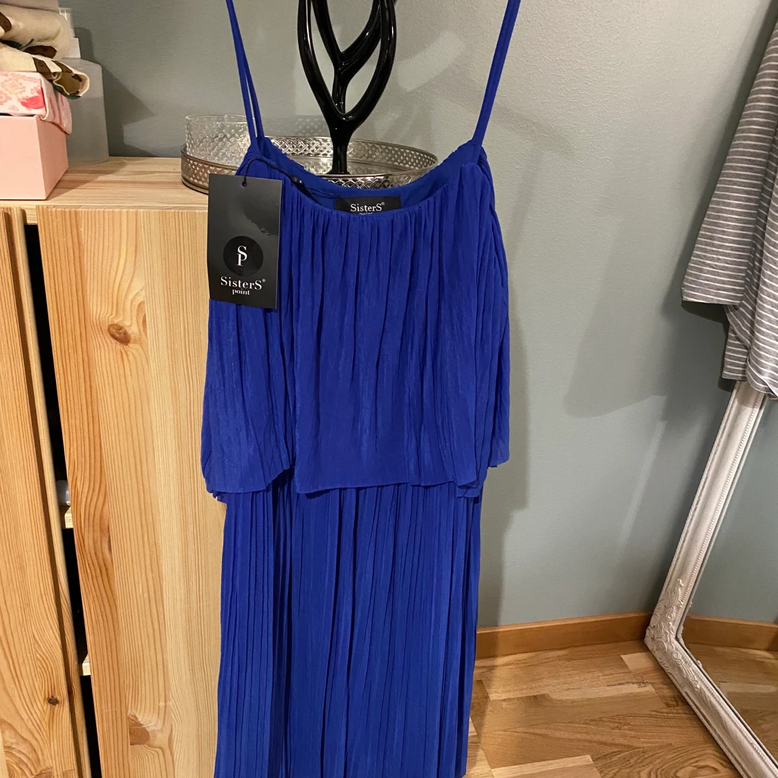 NY klänning XS från Sisters - 90