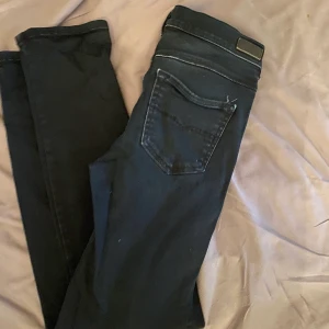 Diesel Jeans - Typ lågmidjade jeans. Använde förut men växte ur de. 