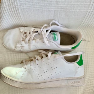 Adidas  - Adidas sneakers. Superbekväm och använd två gånger. Storlek 37 - 37 1/3 