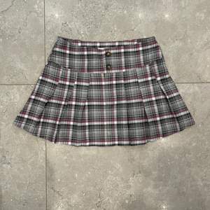 Super söt kort kjol från Urban Outfitters