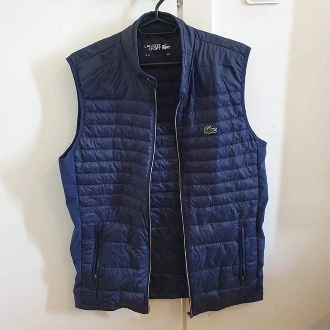 Lacoste väst storlek M
