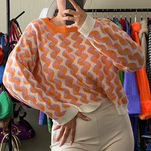 Mönstrad Stickad Tröja • köpt på amazon i somras  • orange/rosa  • storlek M  +51kr postnord spårbar frakt 