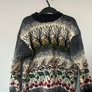 Stickad tröja  - ✨varm och skön tröja, fint skick.✨