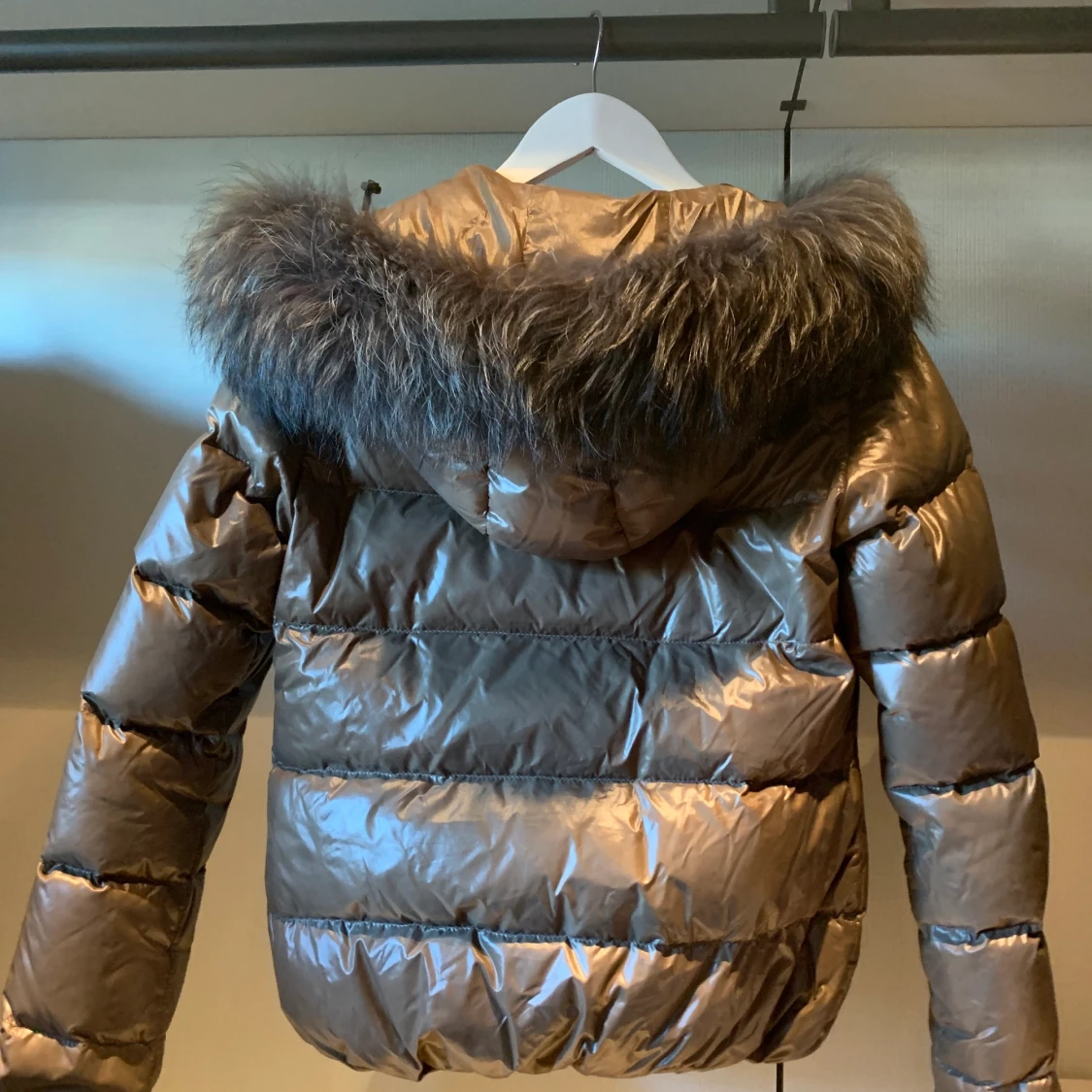 Duvetica short hooded down jacket MUD - 91