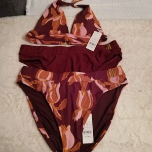 Helt nya bikini 👙 i strl XL på alla.  - Finns i Frölunda torg gbg 