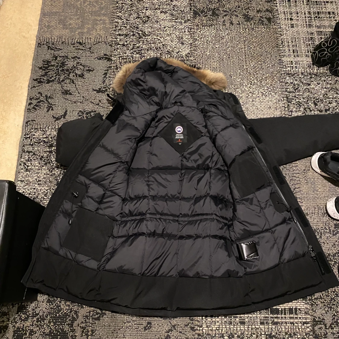 Canada Goose  - 90