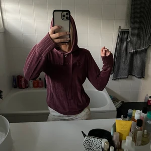 Hoodie - Snygg hoodie från champion 🖤🖤🖤 toppenskick!