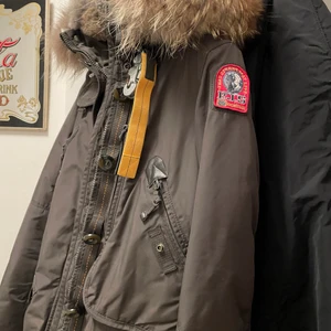 Parajumper xxs - Fin grön vinterjacka som är super skönt o varm