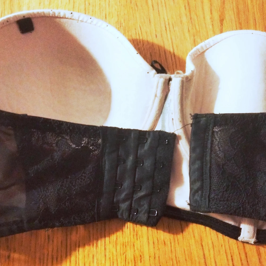 Axelbandslös bygel-BH  - 91