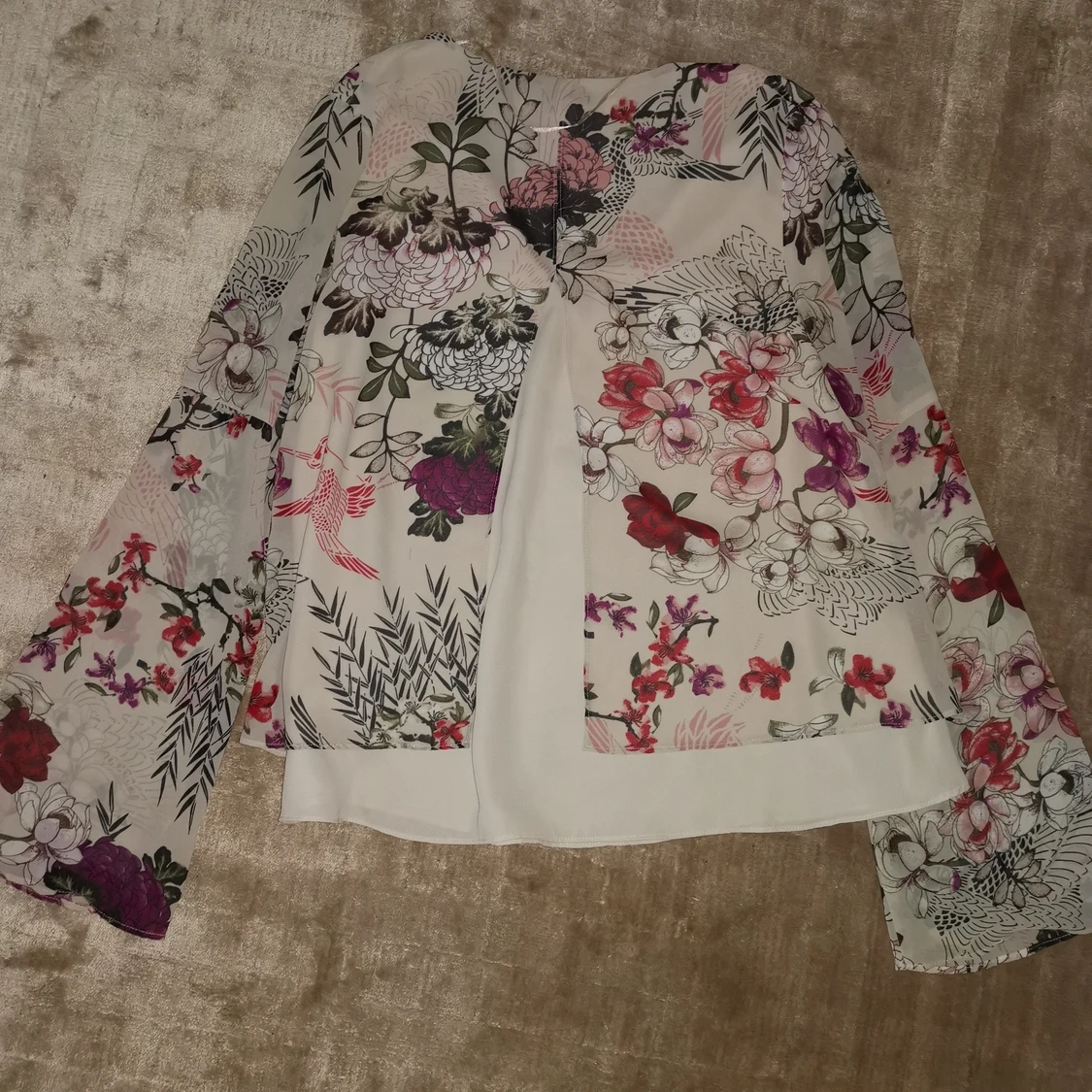 Beige blommig blus från kappahl st 36 - 90