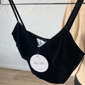 Croppad sammets topp - Oanvänd.