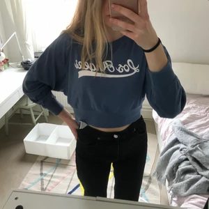 Hm tröja  - Fin tröja från hm, använd få gånger🤍 passar xs-M