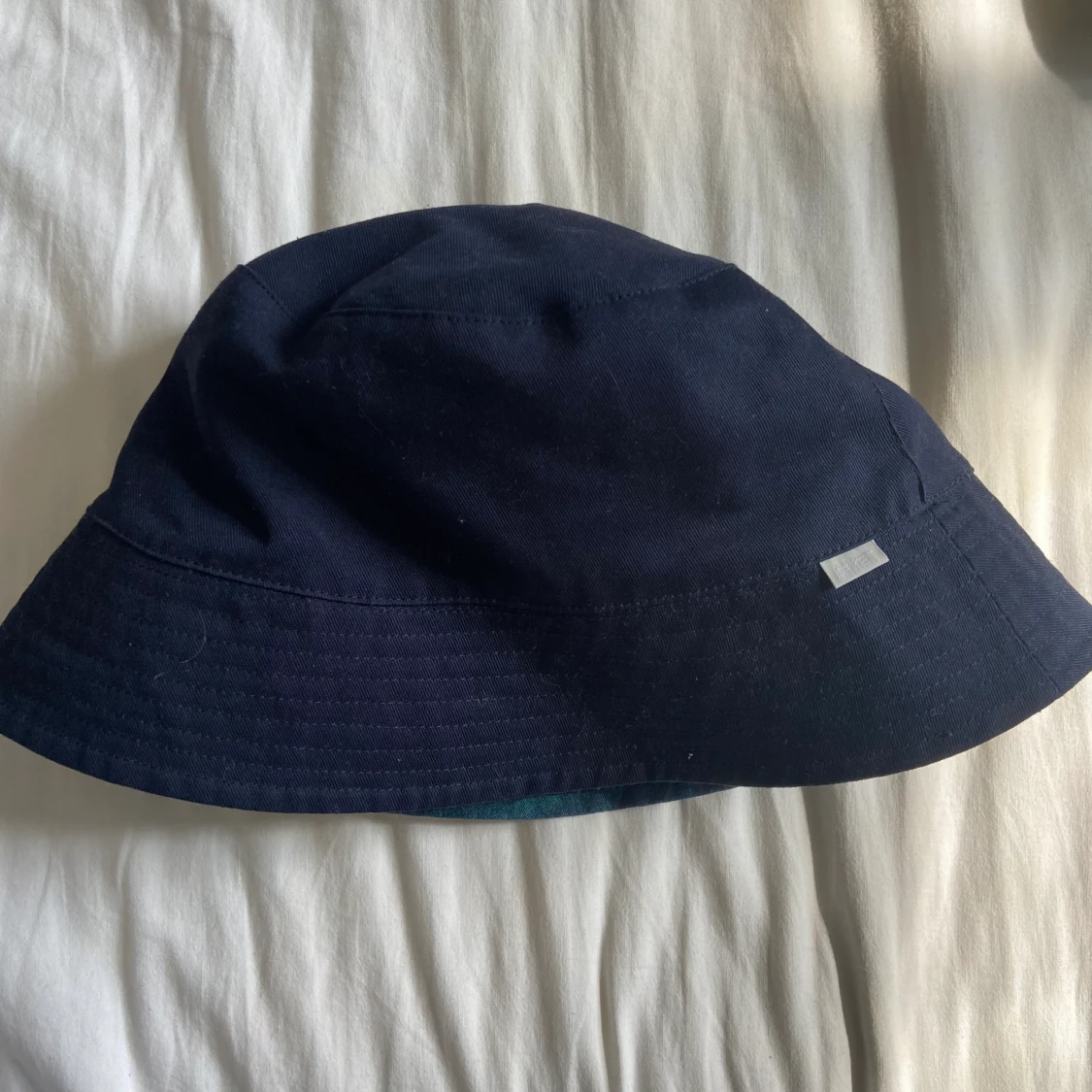Arket reversible bucket hat