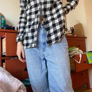 H&M skjorta - Rutig skjorta från H&M, inte struken på bilderna