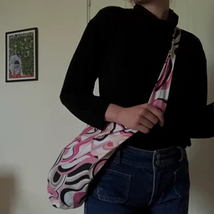 Volangväska  - Superfin tygväska som platsar mycket!