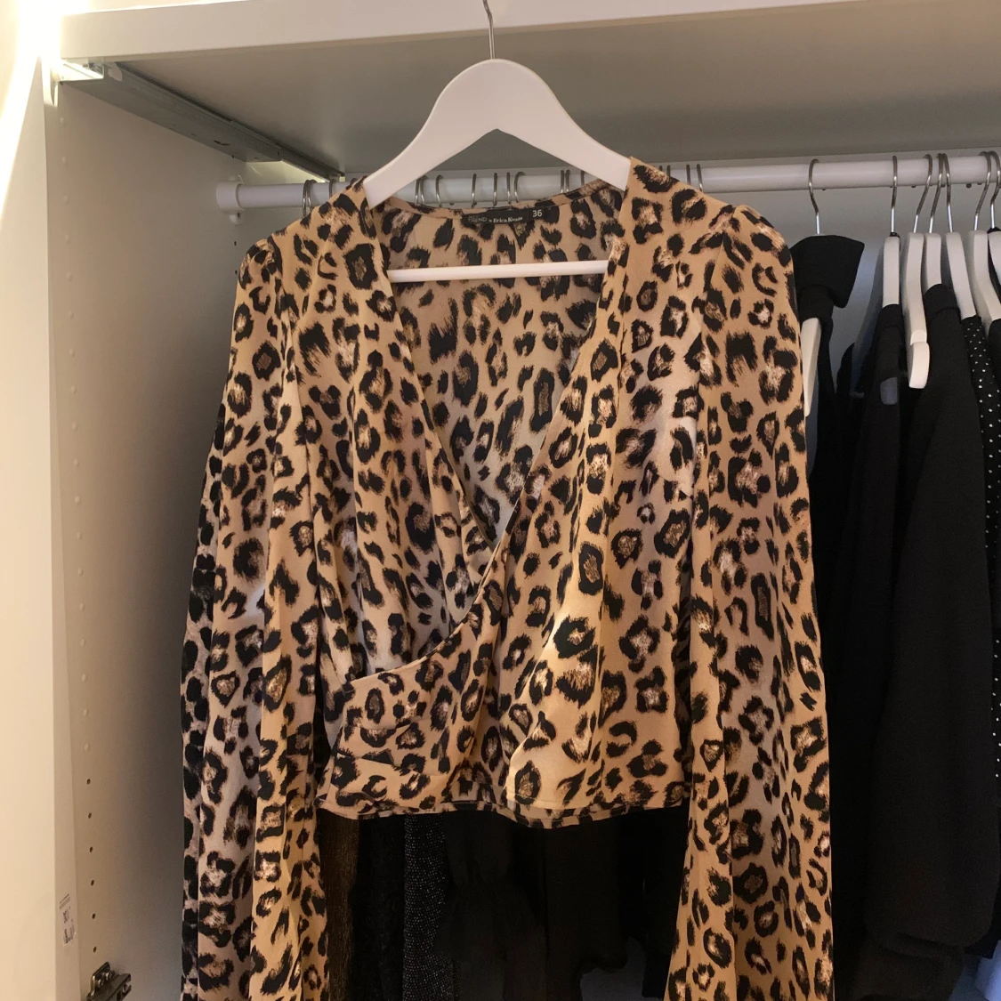 Leopard blus  - 90