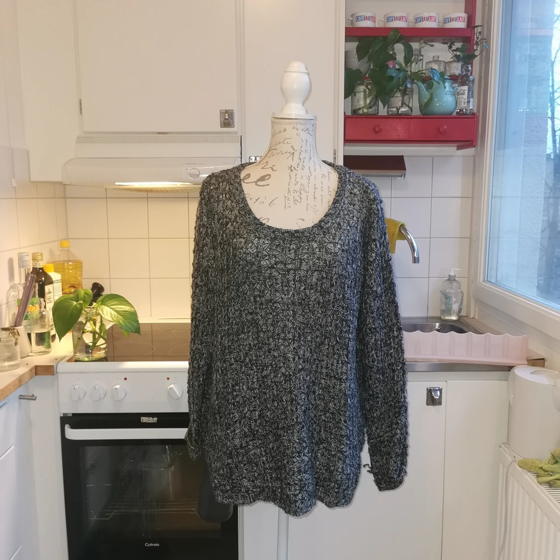 Supermysig tröja från XLNT, snygg som oversize 