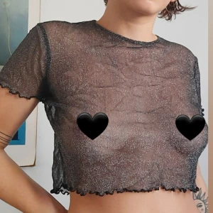 Glittertopp - Från gina tricot. 