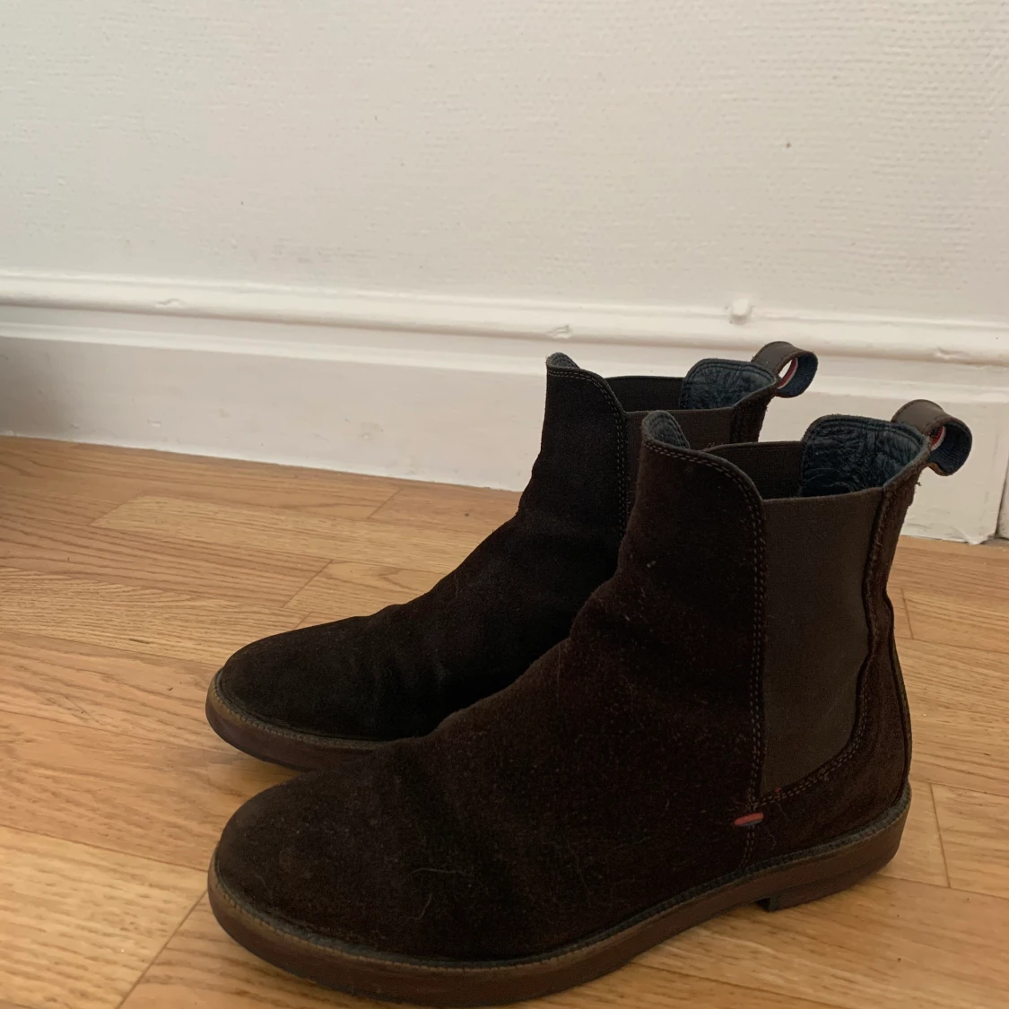 Bruna tommy hilfiger skor