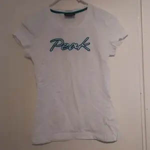 T-shirt Peak