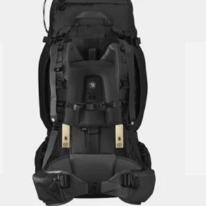 Fjällräven ryggsäck - Använd en säsong och är i mycket gott skick. För mer ingående info om ryggsäcken och dess funktioner etc så kontakta mig. Swish finns