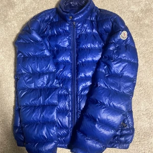 Moncler Acorus Down Jacket - Blå monc jacka, cond 7/10