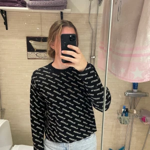 Tröja från chiquelle  - Säljer min tröja från chiquelle som det står classic över hela. 