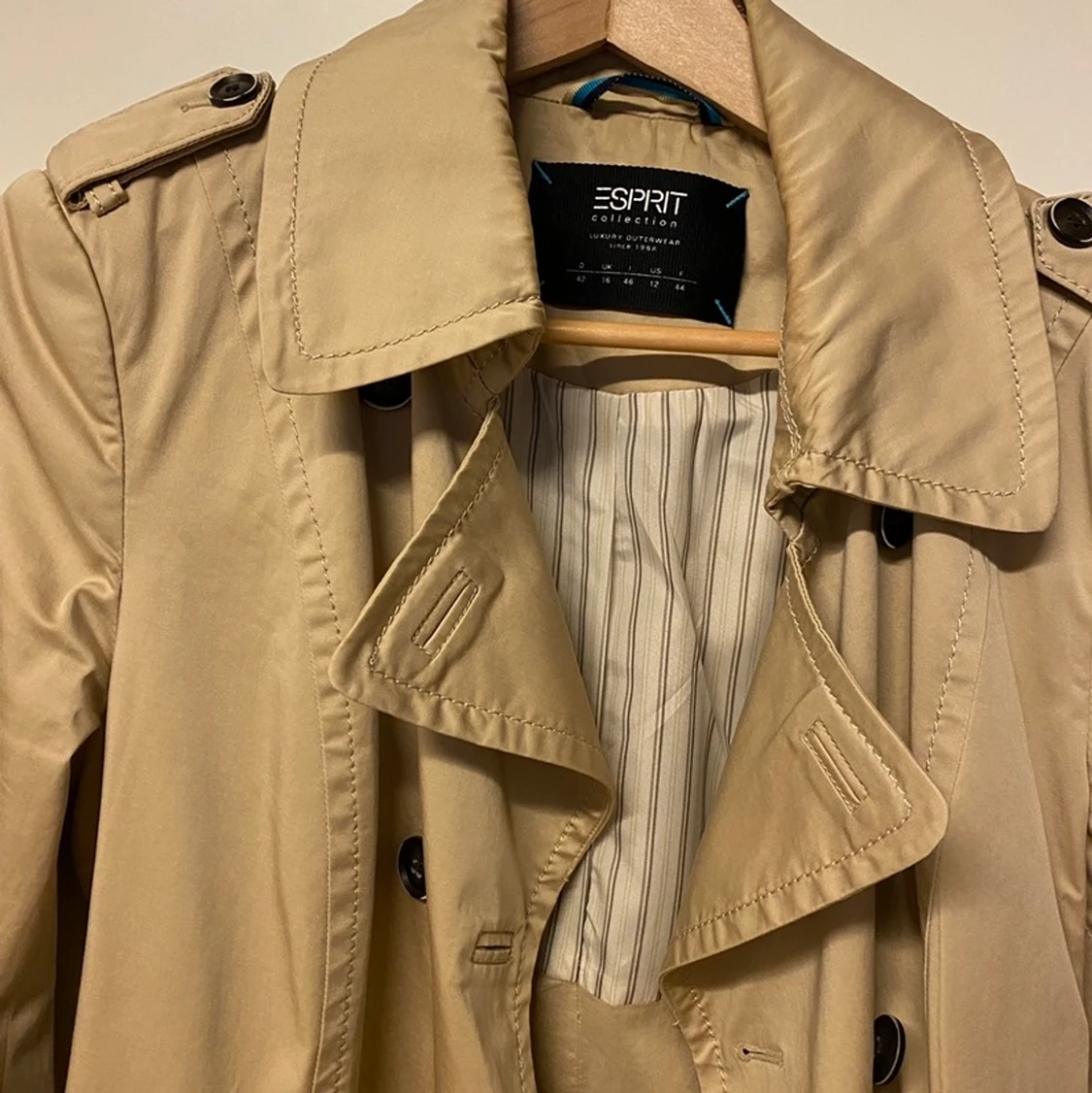 Esprit trenchcoat  - 90