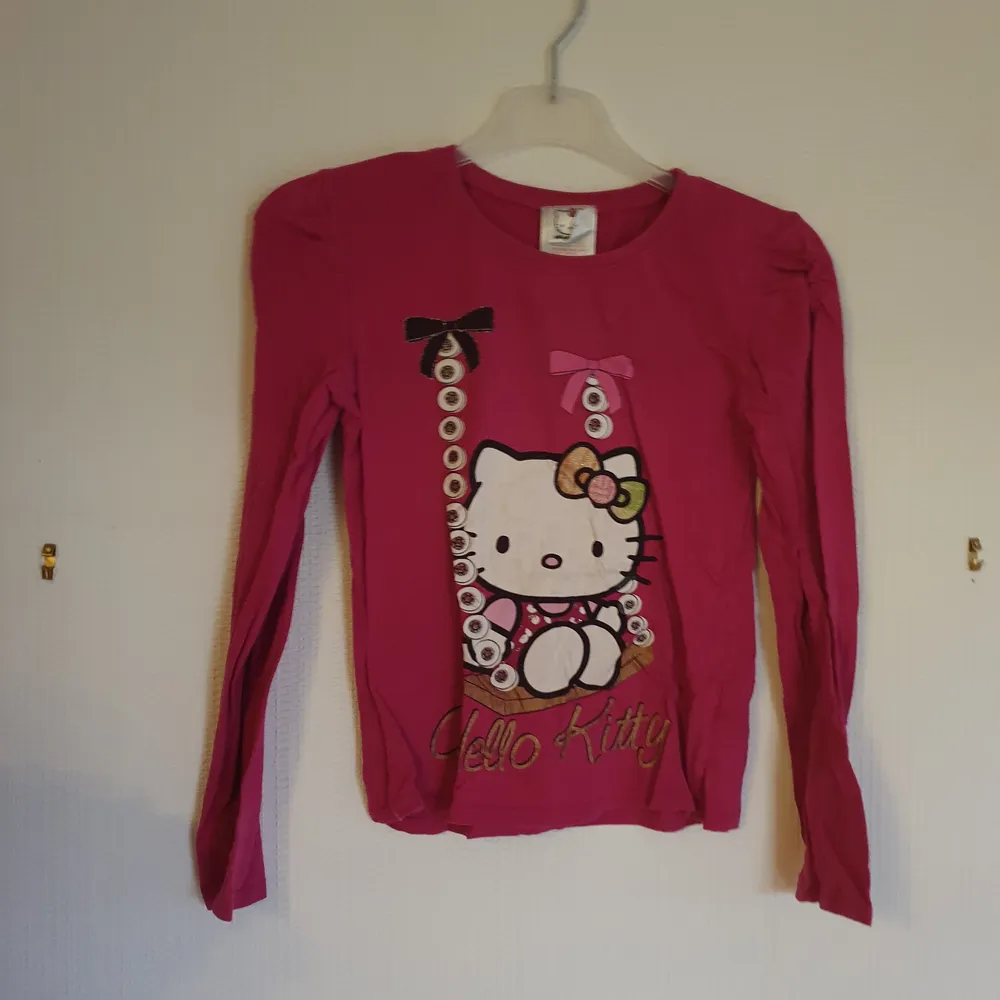 Hello Kitty långärmad tröja. Tröjor & Koftor.