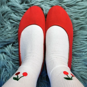 Red Shoes / Röda Skor - Simple ballerina red shoes. Never worn outside, selling due to wrong size (I'm size 38/39, and this one should fit 39/40). Original price is 299:-, selling for 175:-