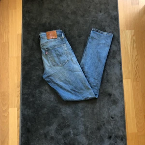 Levi’s 511  - Levi’s klassiska 511 i jättebra skick. 