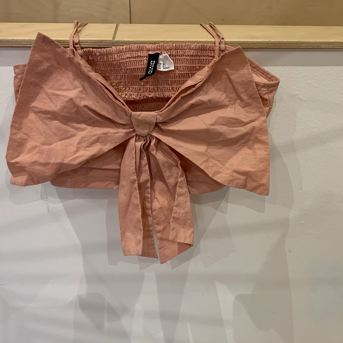 Liten rosett formad topp - 90