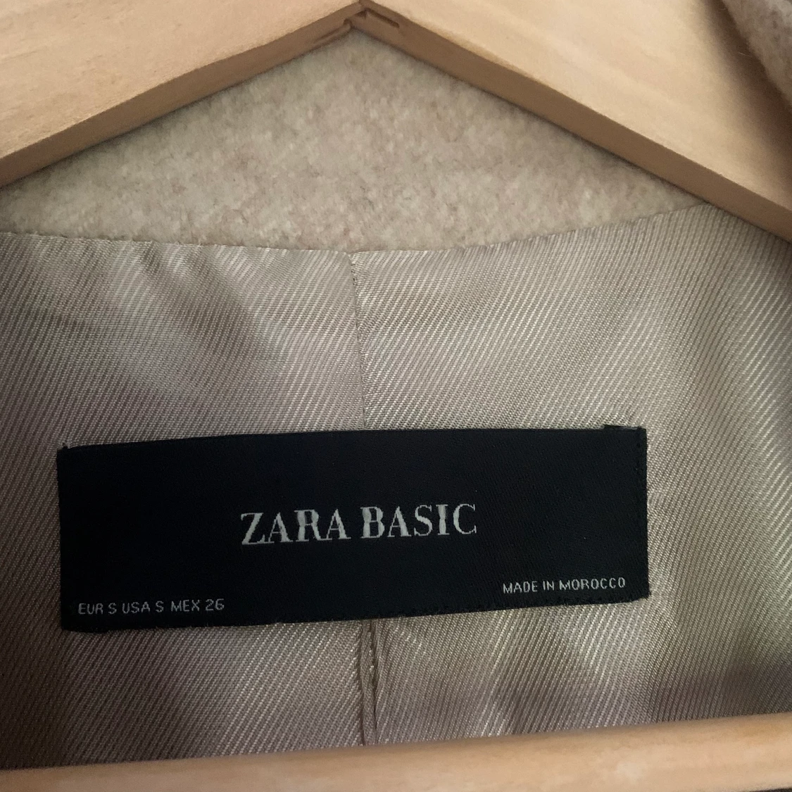 Klassisk beige kappa - 91