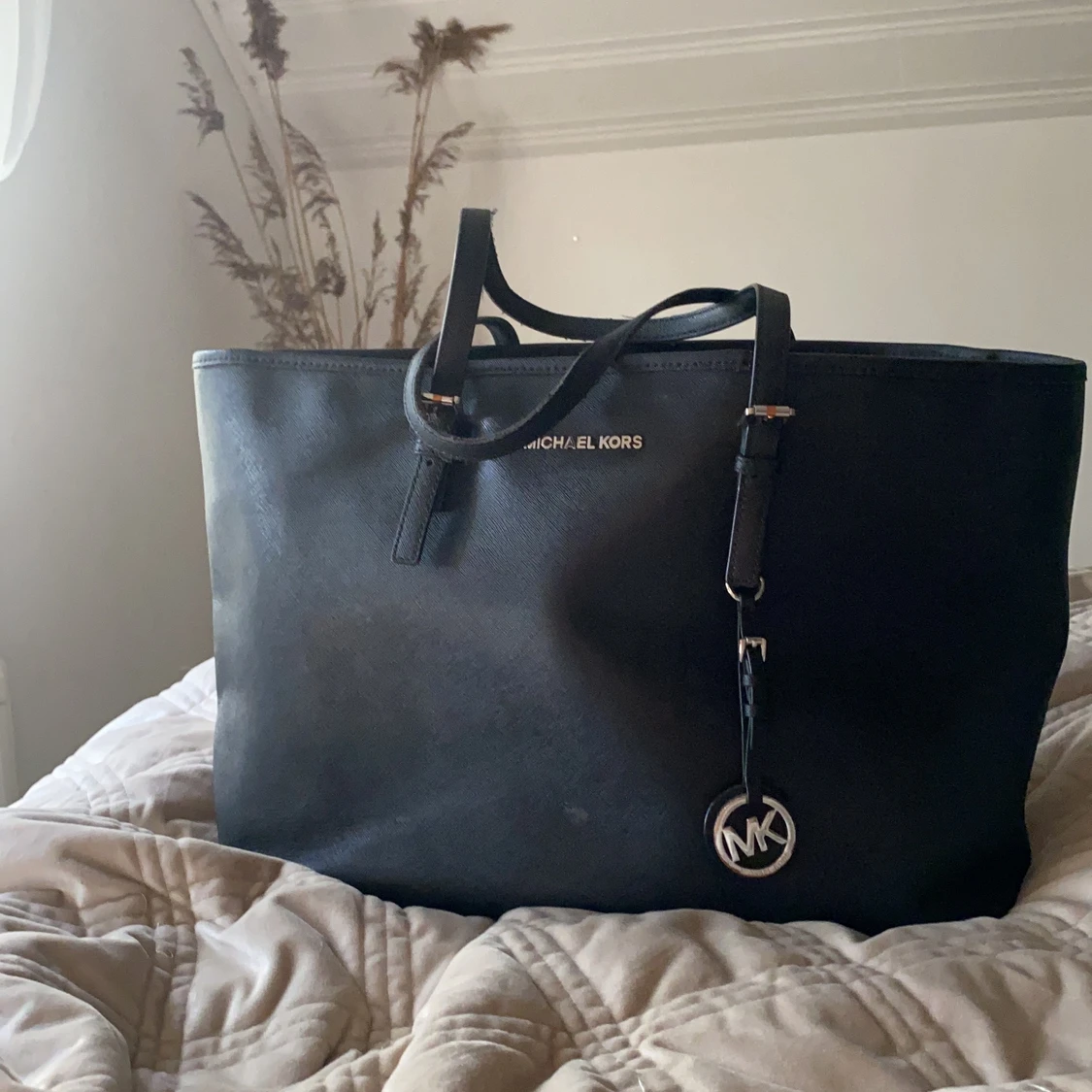 MICHAEL KORS väska  