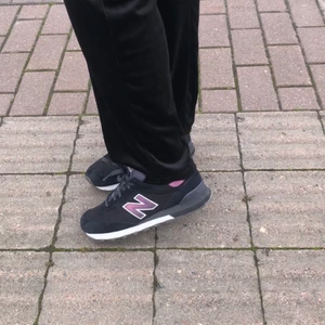 New Balance Sneakers - Jätte fina Sneakers och super bekväma andvända endast 2 gånger 