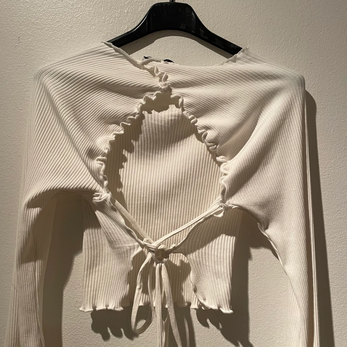 Ribbad tröja med öppen rygg  - 91