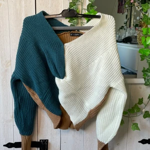 Tröja zaful - Säljer min fina tröja ifrån Zaful för 60 + frakt 💓 Kommer tyvärr inte till användning längre så därför säljer jag den. Använd några gånger men ändå i bra skick ☺️Kontaka för fler frågor💓 