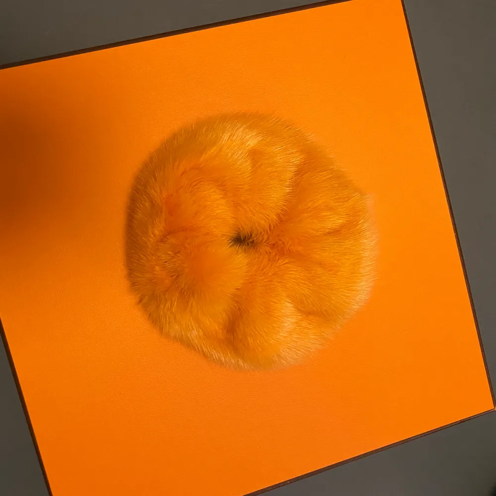 Mink scrunchie i Orange . Övrigt.