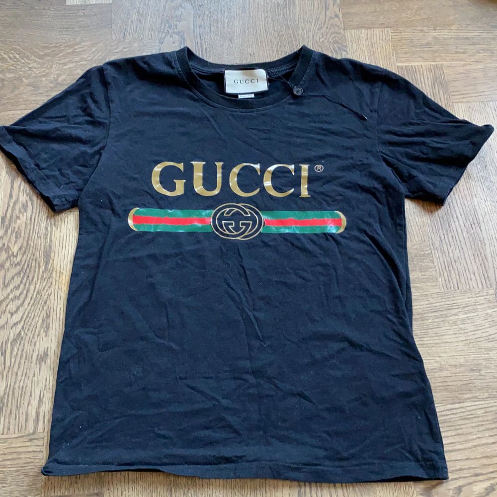 Gucci t-shirt - T-shirts | Plick Second Hand