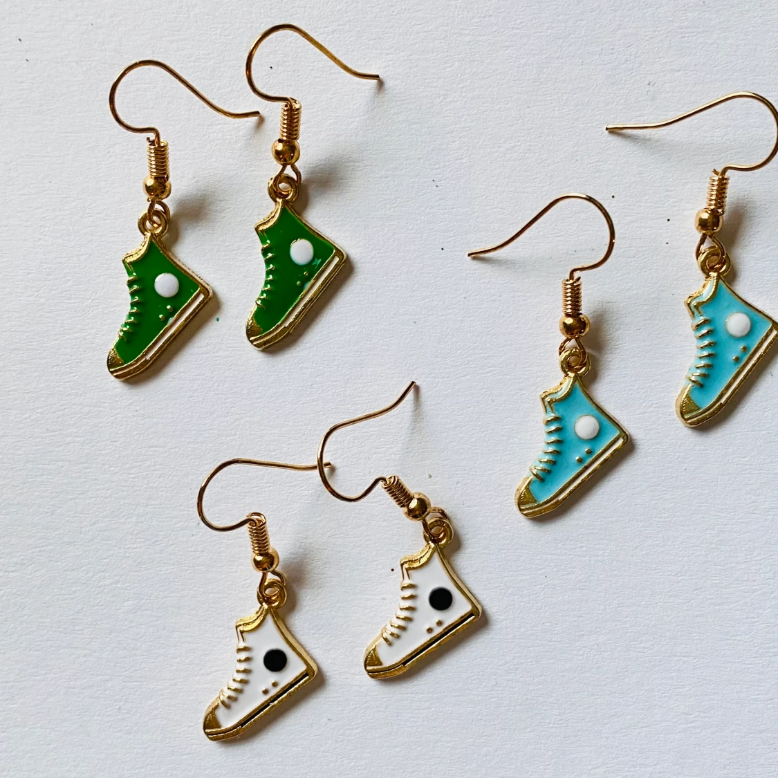 Converseörhängen ❤️