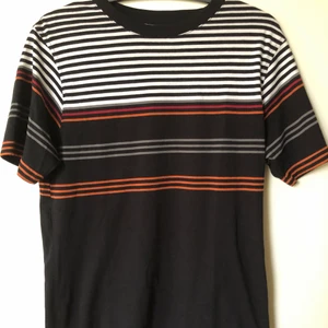 Retro 90’s Grunge Style Striped Tee - Retro 90’s Grunge Style Striped T-Shirt  Size small, fits like a regular men’s size small.  Excellent condition, no flaws or damage.  DM if you need exact size measurements.   Buyer pays for all shipping costs. All items sent with tracking number.   No swaps, no trades, no offers. 