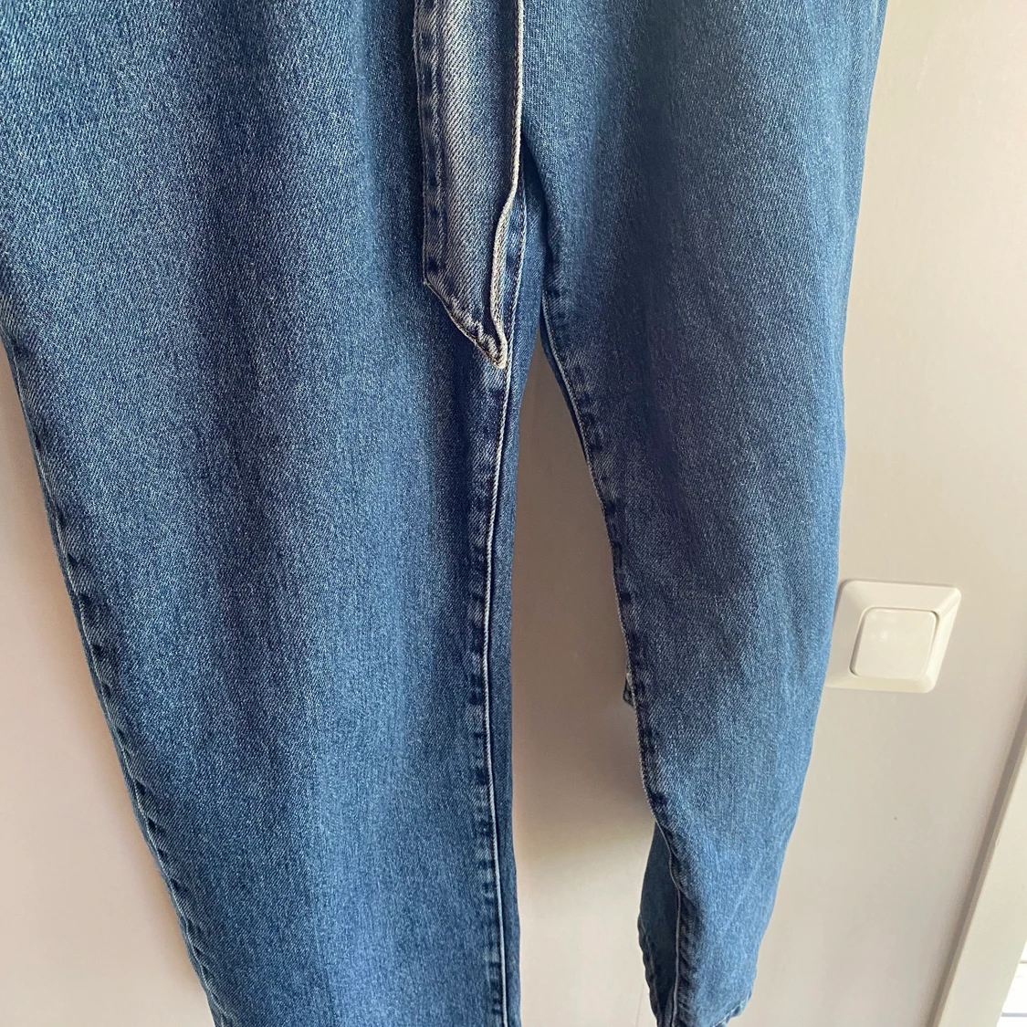 Jeansjumpsuit från Na-Kd, storlek 38 - 90