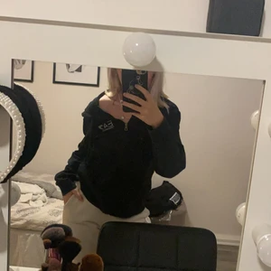 Armani kofta - Armani kofta storlek M men passar mig som är en xs 