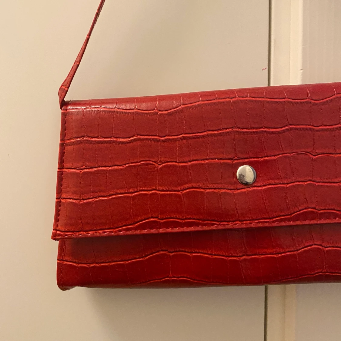 Röd axelremsväska - 91