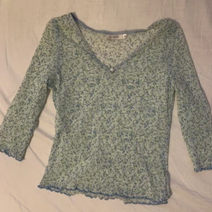 Mesh topp - Oanvänd riktigt fin mesh topp, har inte använt eftersom jag inte har haft något tillfälle, storlek M men den är väldigt stretchig och passar nog alla möjliga kroppsformer beroende på hur du vill ha passformen 